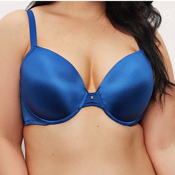 Extreme Cleavage Bra - Picture 1 of 3
